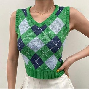 Green argyle print cropped vest